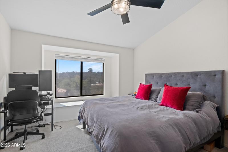 19-20251106-DSC09087