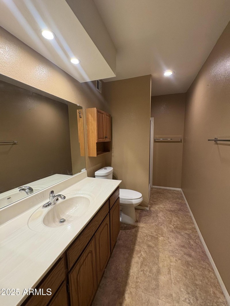 Photo Nov 07 2025, 4 00 44 PM