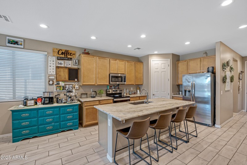 19673 W Montecito Ave-8