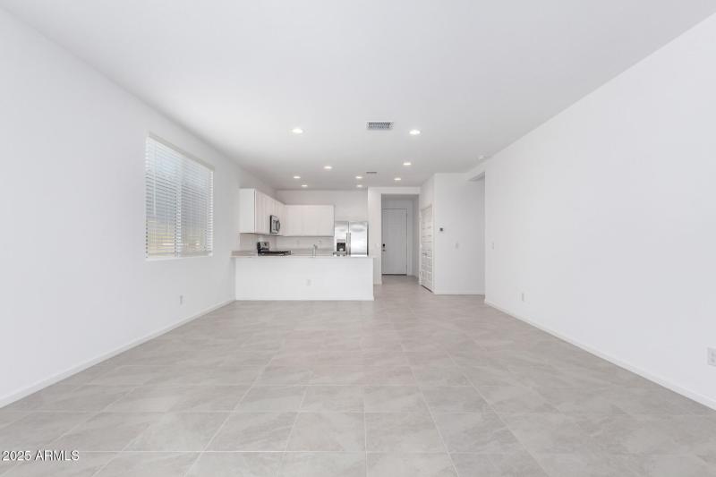 0009-09 - Marguerite