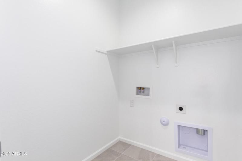 0023-24 - Marguerite