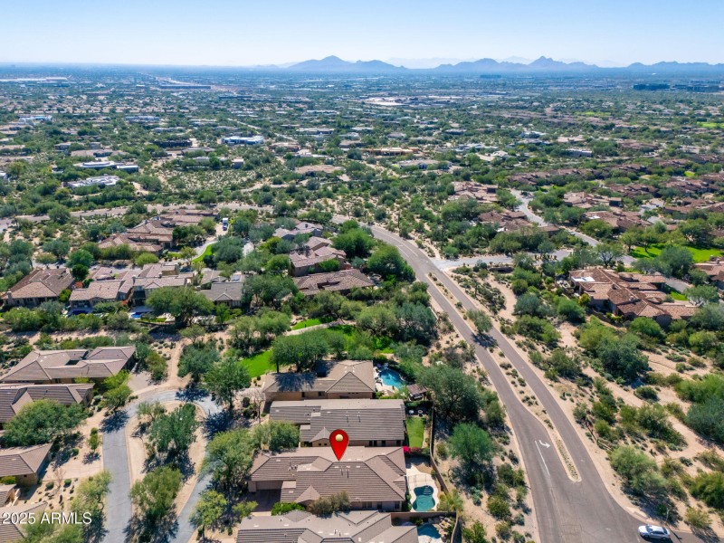 9098 E Mohawk Ln - 09