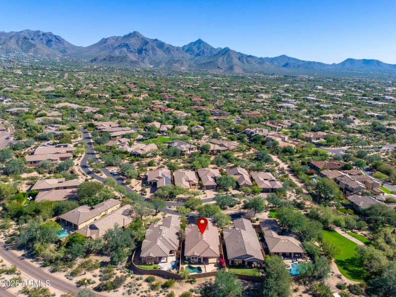 9098 E Mohawk Ln - 10