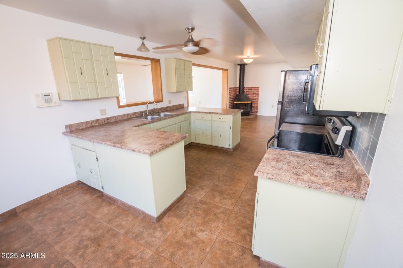 597 Hegge Dr 11-08-2025 (16)