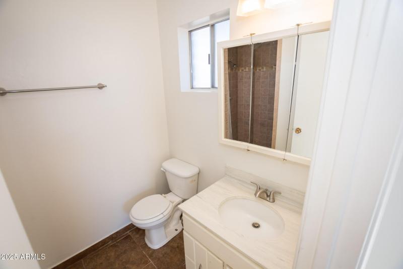 597 Hegge Dr 11-08-2025 (32)