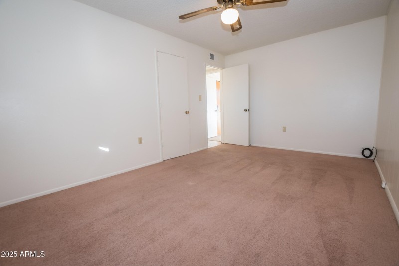 597 Hegge Dr 11-08-2025 (37)