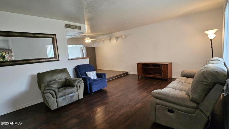 20251010213318317544000000-o