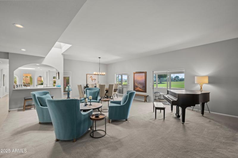 Spacious Living room