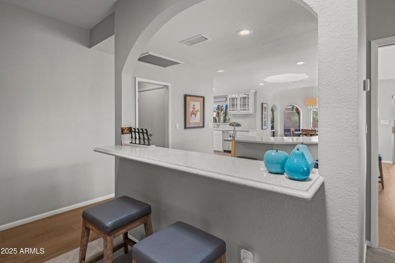 Pass through to kitchen