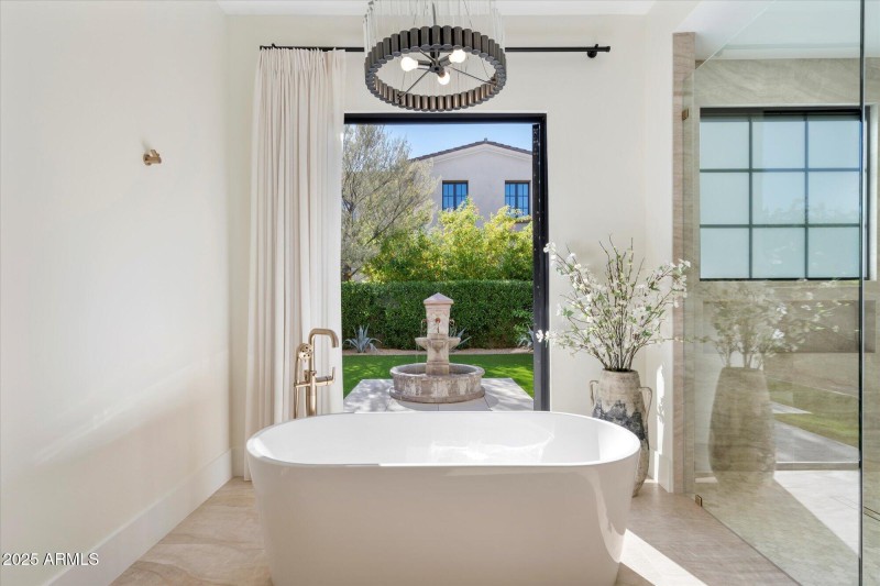 Spa-like primary bath
