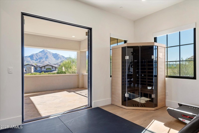 Brand new sauna too!