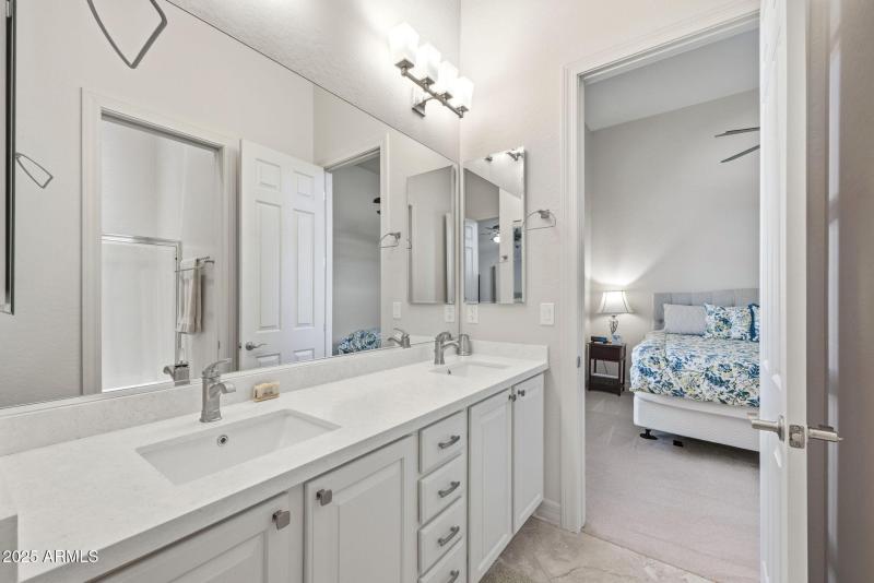 40406 N HAWK RIDGE TRL