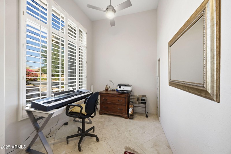 40406 N HAWK RIDGE TRL