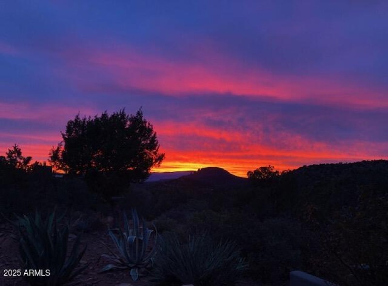 Garnet Hill Dr Sunset