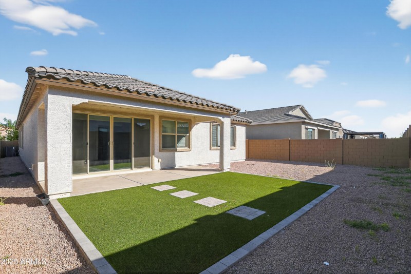 05_2555_W_Sunland_Ave_Phoenix_AZ_85041_U