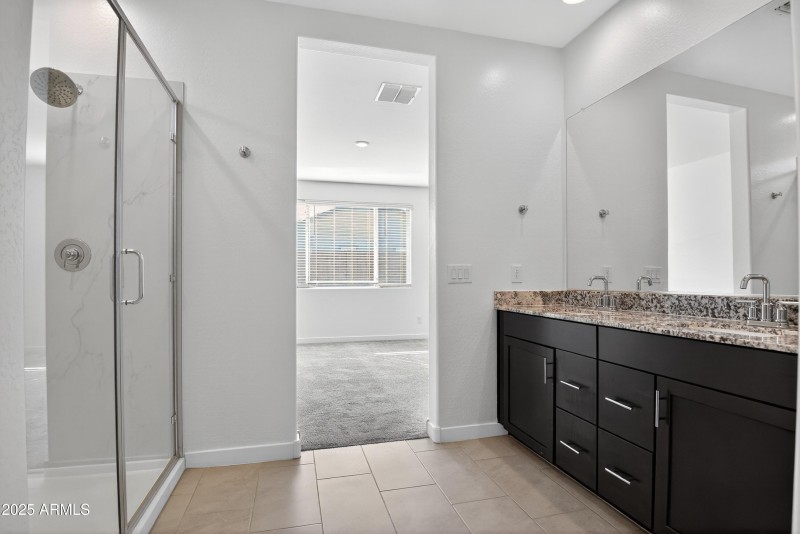 28_2555_W_Sunland_Ave_Phoenix_AZ_85041_U