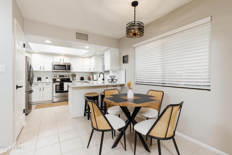 122222 N Paradise Village Pkwy #237-7