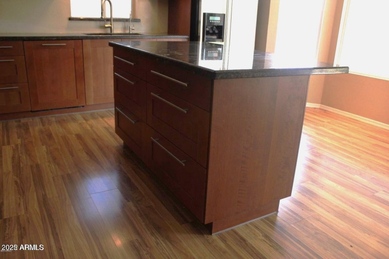 20221027202043776092000000-o