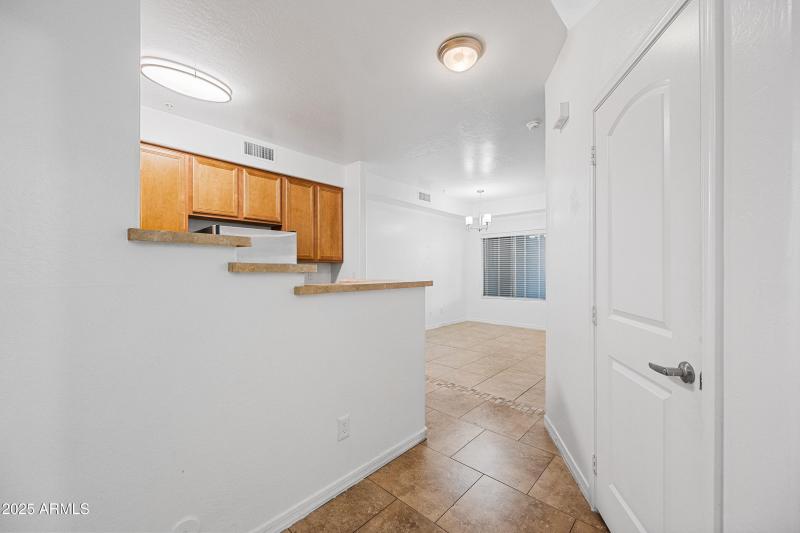 10-4608WMA1193-ocupix-