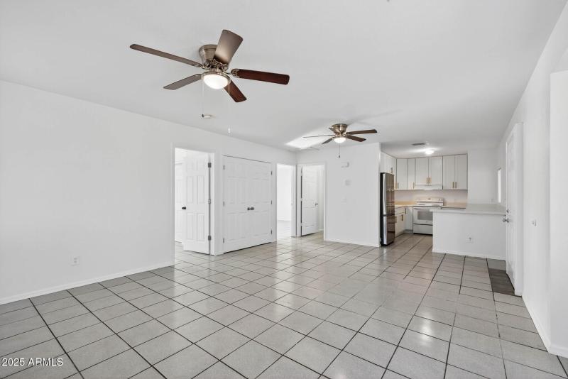 08_8321_W_Edwards8_mls