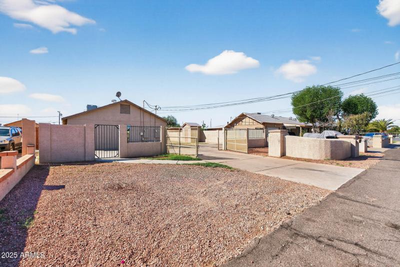 31_8321_W_Edwards31_mls