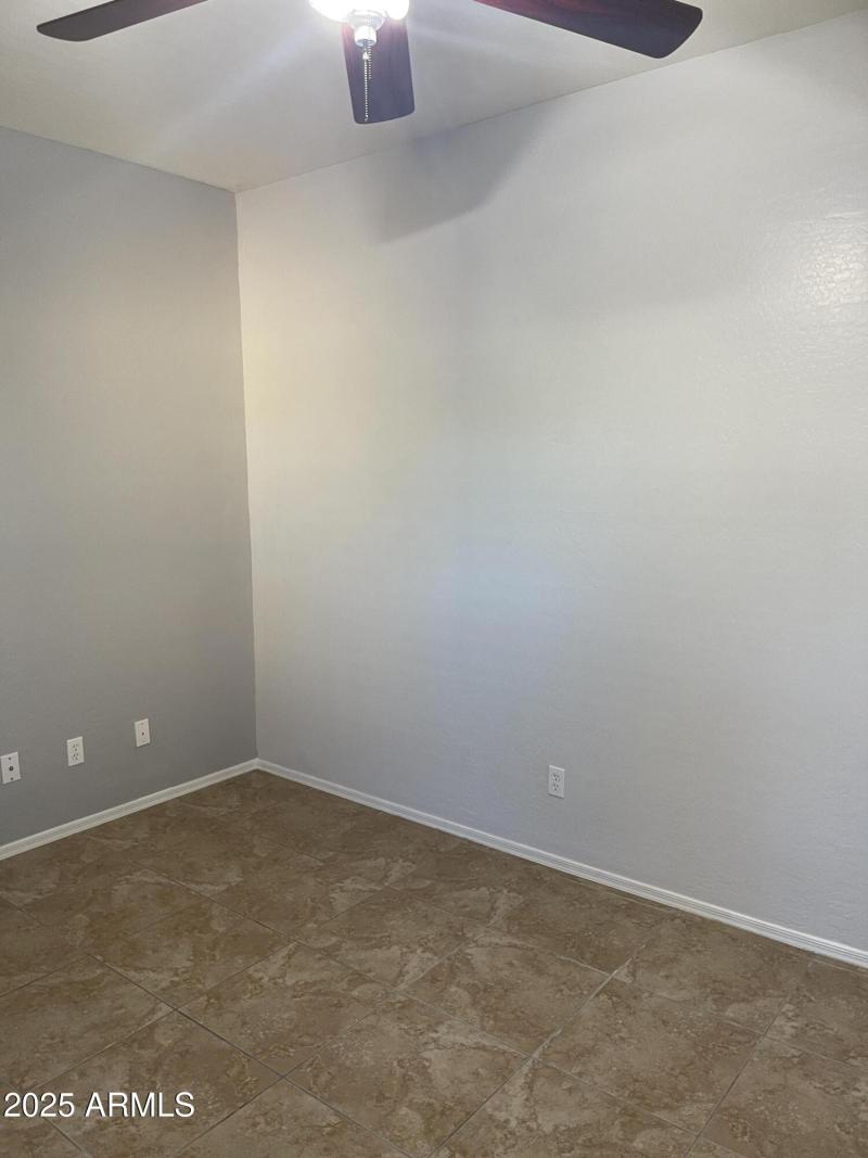 20251105_222004796_iOS