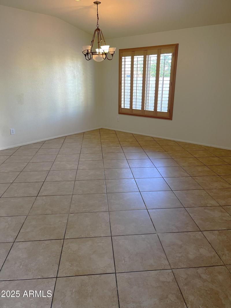 20251105_220606640_iOS