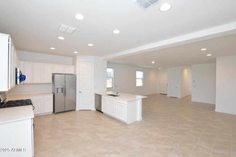 7e32deb0-c296-4138-bb11-41ea4c9e8261