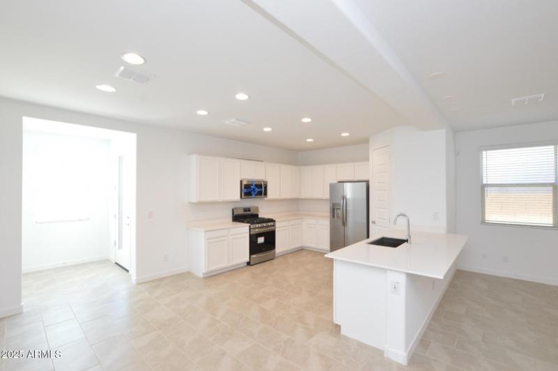 fcf515b0-0977-4f64-ad79-65dbcfc63c93