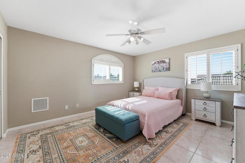 030-bedroom-3