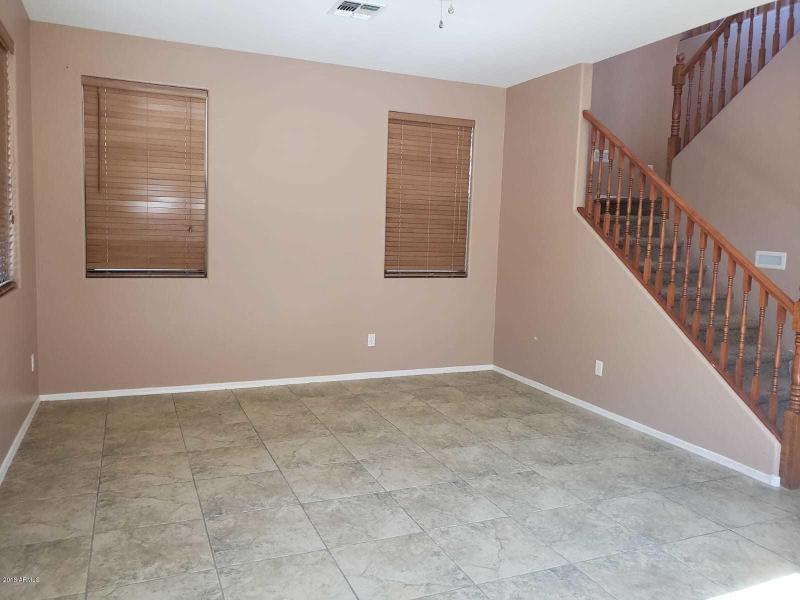 b6284c74-e4f4-4235-8dab-228f8eeb1610