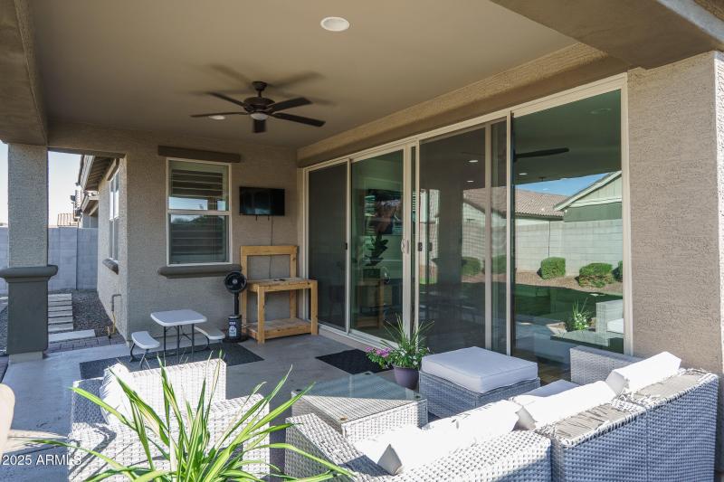 25) BACK PATIO
