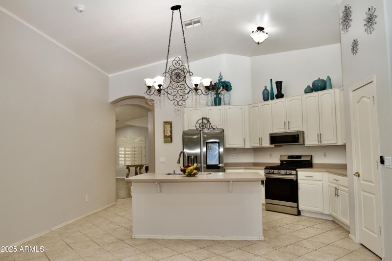 F38E2038-8167-4E65-93FB-341A79F80698_1_2