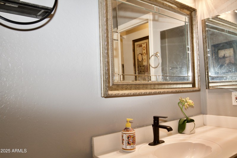 76F7162D-F032-45B0-B01A-AA4DA04F88A6_1_2