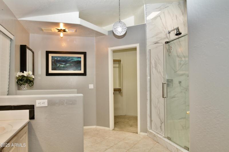 CACDBD6D-29E1-4563-8034-C66082546549_1_2