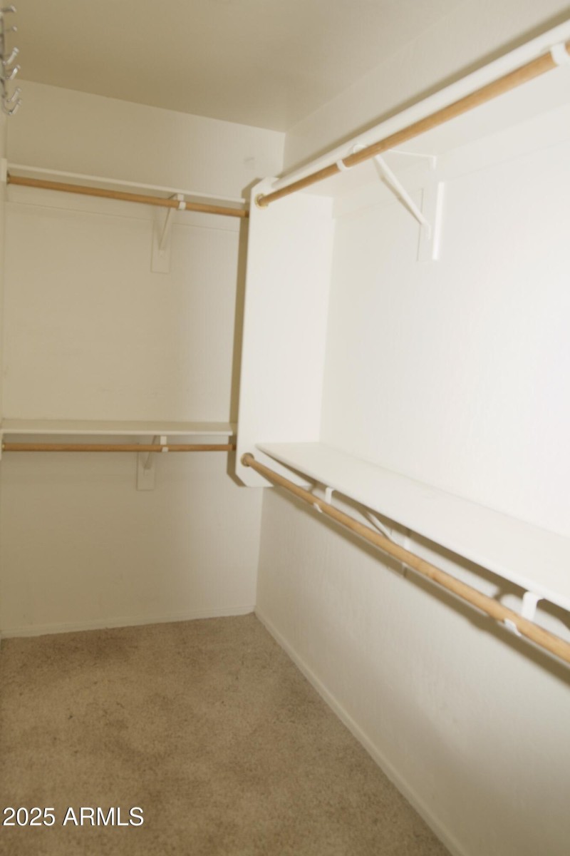 22FB1E9C-4BD9-404D-8DFA-43E46EB97121_1_2