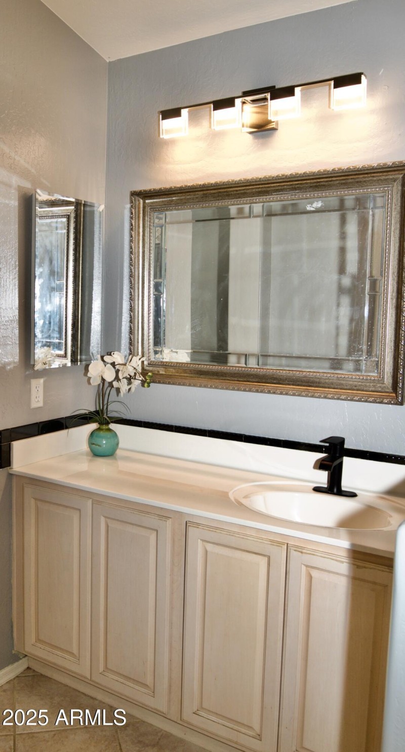 D23943F7-D0F7-4471-B778-DB47B73AAFEB_1_2