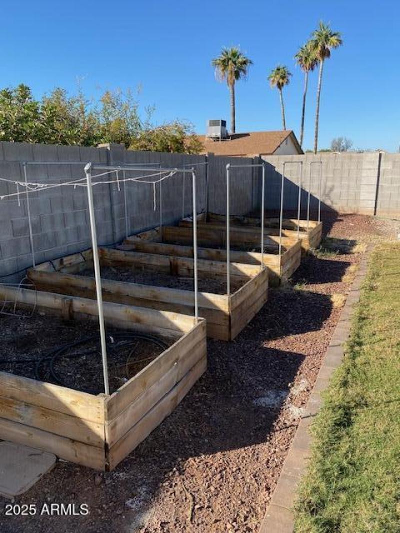 Mission gardening beds