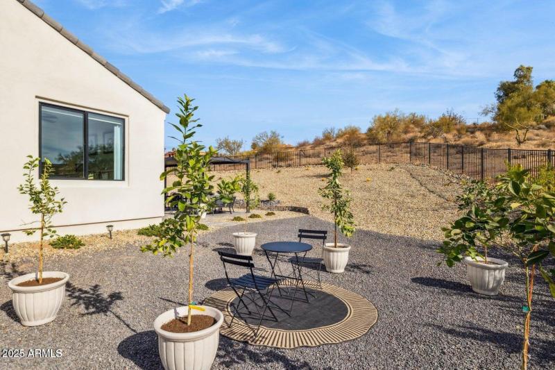 20250916025125745141000000-o