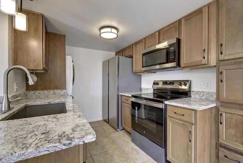 17014 E Calle Del Oro #A (6)