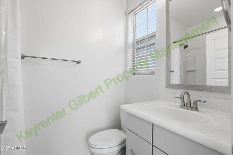 37-web-or-mls-4106 E Rolling Ridge Rd Qu