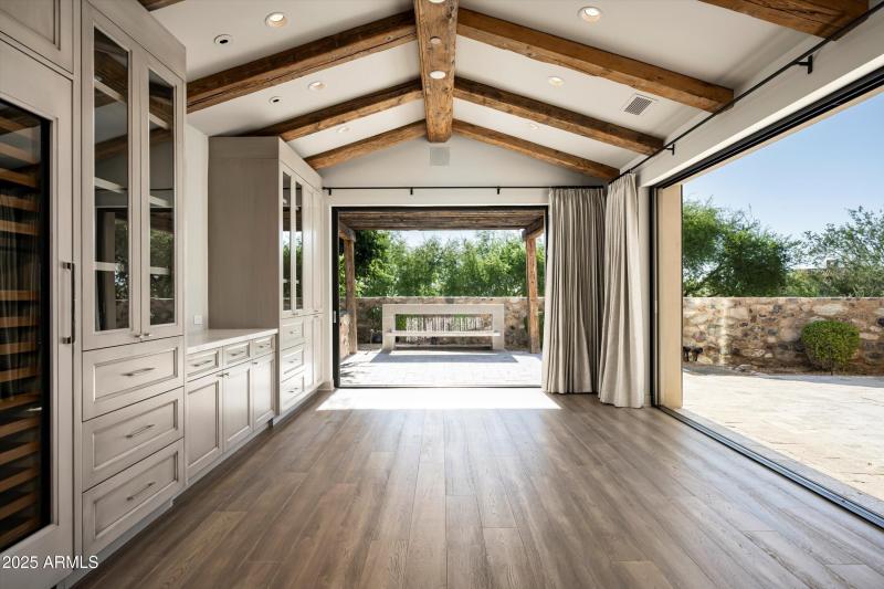 016_Dining Room Views