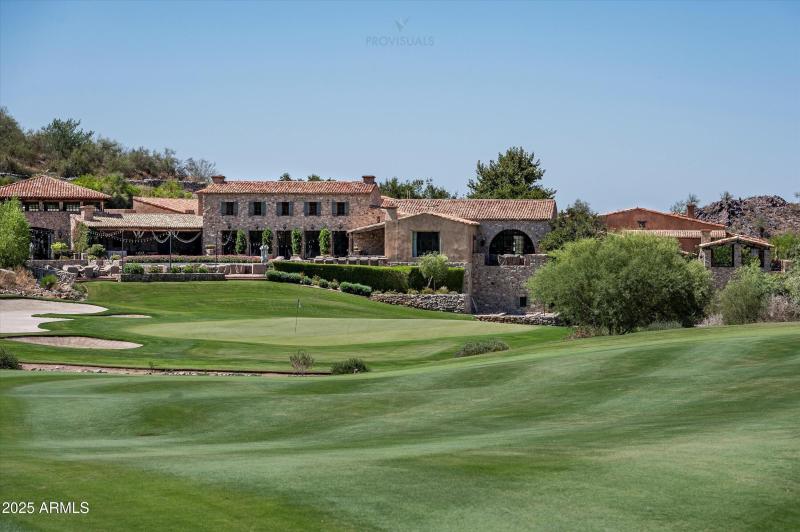 072_Clubhouse Golf Course