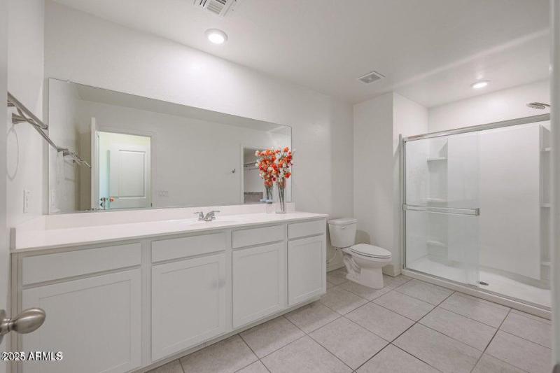 20250426200305024578000000-o