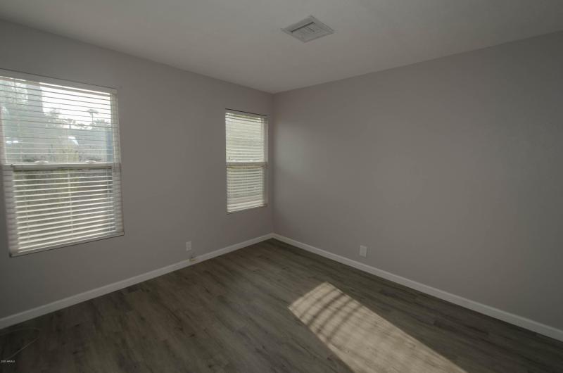 6528 E Paradise Lane (18 of 20)