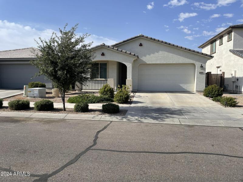 20419 E Rosa Rd - Front Photo