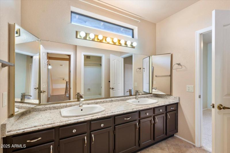 bathroom 2 upstairs