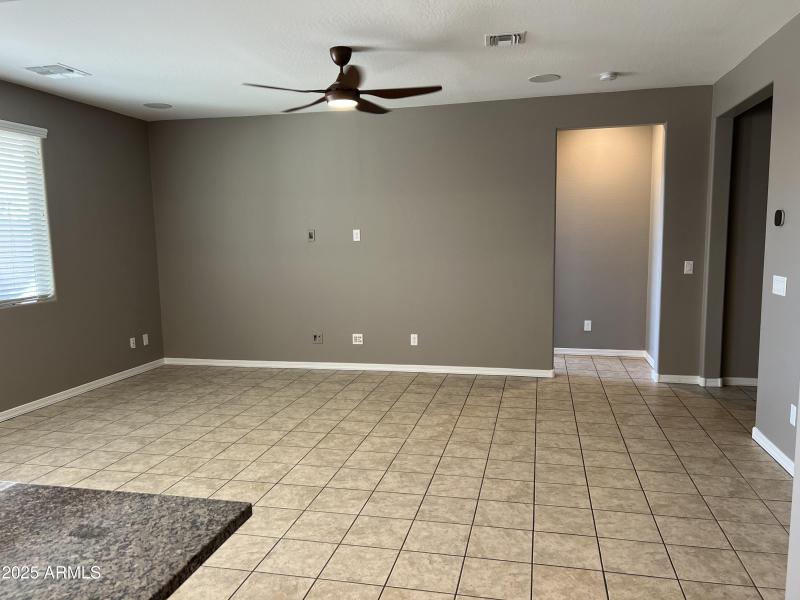 20251023_213620961_iOS