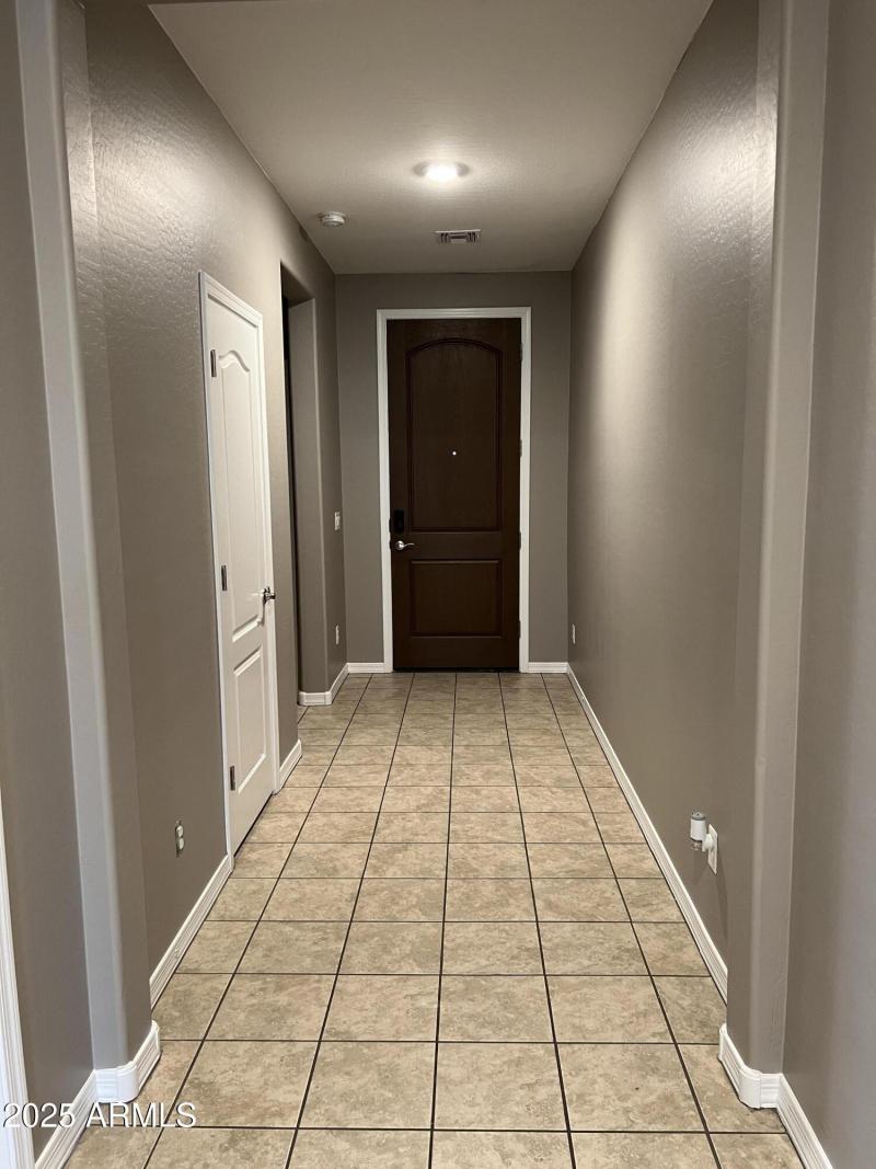 20251023_205450712_iOS