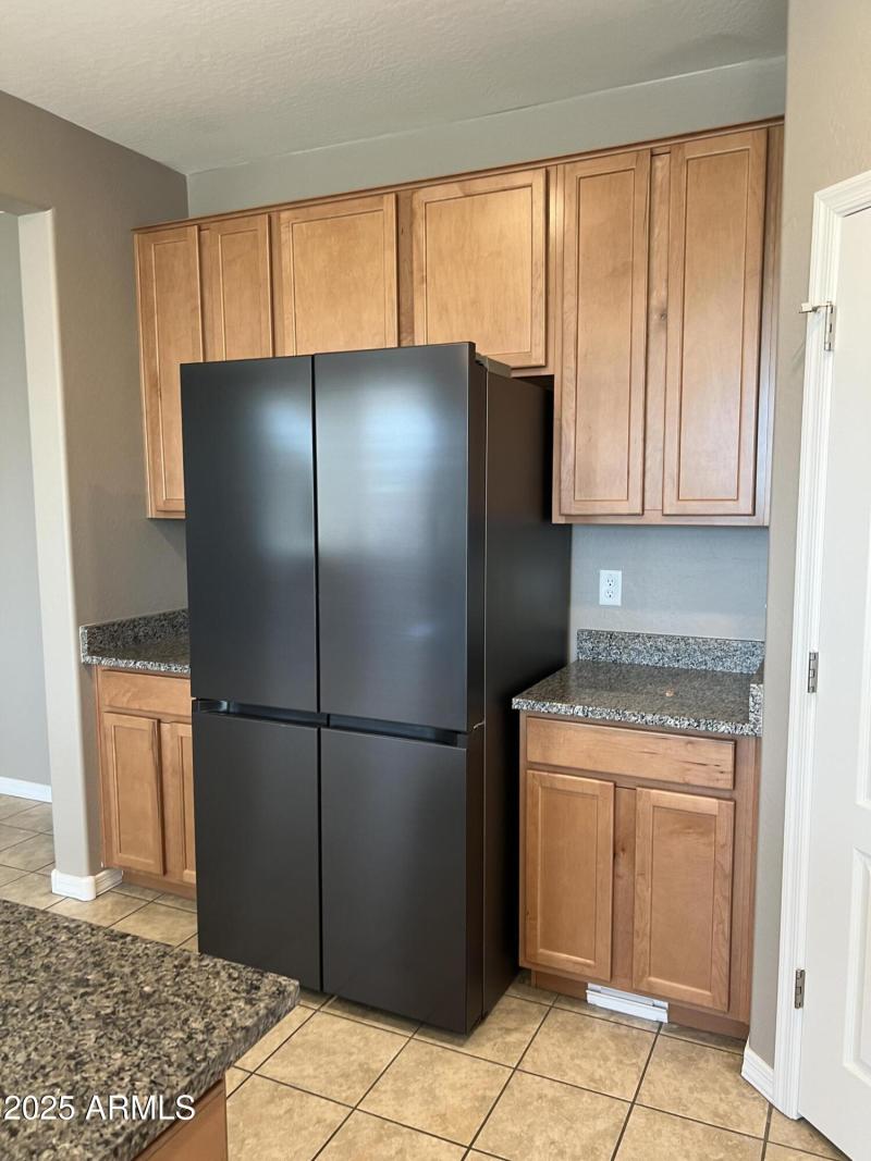 20251023_213724639_iOS